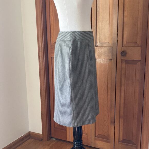 Madison Studio Pencil Skirt, Size 4 - Picture 2 of 10